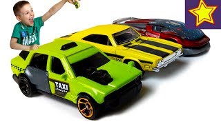 Машинки Hot Wheels Такси и другие тачки на трамплине Hot Wheels toys for kids