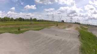 Extreme RC bashing with 11 uncut 65+ft jumps in full HD (1st bashing of 2014)