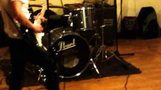 Anyone know what band this is? Unreleased live demo track.