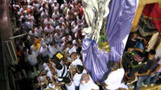 La paranza FT che effettua la girata delle carceri....Festa dei gigli di Nola 2012.