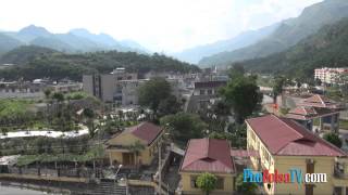 Đoàn Trại hè Việt Nam 2013 thăm cột mốc biên giới tại cửa khẩu Thanh Thủy