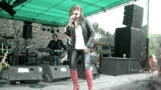 Tanja - Nad hlavou létá a Náruč růží