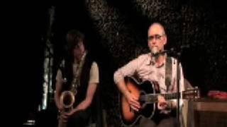 Paul Banks and Jakob Dinesen, Dissatisfied