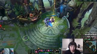 Doublelift - Xayah vs Aphelios - Carry ADc Bot lane Patch 10.2