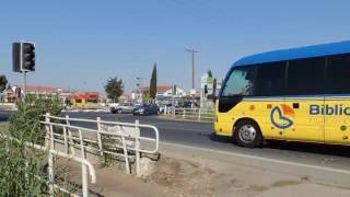 Левостороннее движение. Проезд ??? Т-образного перекрёстка. Cyprus.