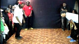 STEPZ vs LIGHTBULB ( WALA CAM ) X-MAS PARTY ON THE 26th BE THERE!