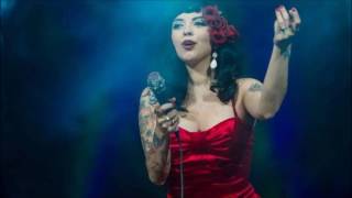 MUJERES ROCK EN ESPAÑOL (CONFORT Y BALADITAS PARA VOLAR)