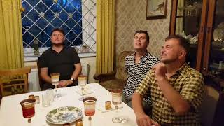 Наелись и наржались.