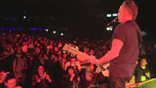 Peter Hook & The Light - Dreams Never End - Filmed live on stage in Mexico City - 2/11/14.
