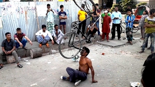 রাজপ​থে বাবুল মিঞার সার্কাস || Circus On strreet by Babul Mia