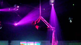 danza aerea en telas para  show