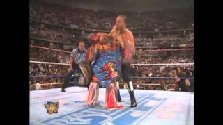 Ultimate Warrior no sells Triple H's pedigree
