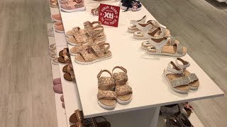 Chaussures La halle &  naf naf sandales pour enfants