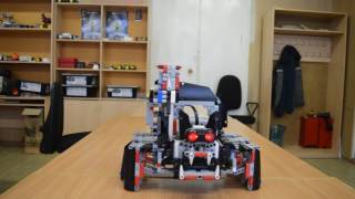 Боевой паук с пулеметом из Lego
