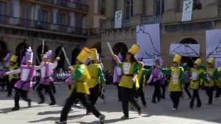 1813-2013: 4. mugarria: Expresión artística de jóvenes, niños y niñas