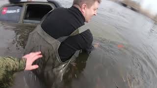 утопили машину, брод не покорился, Уаз выручил!