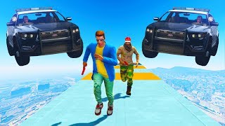 КОПЫ НА МАШИНАХ ПРОТИВ БАНДИТОВ БЕГУНОВ! НАСТОЯЩАЯ ПОГОНЯ! (GTA 5 Смешные моменты)
