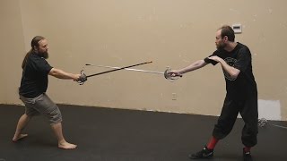 A few comments on stance and movement in rapier fencing
