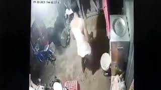 #TRENDING Full video pelaku perampokan disumatra selatan,yg menewaskan 1 korban terekam kamera CCTV