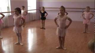 Children's Ballet Class. Ages 7-9