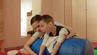 Как установить контакт с особым ребенком
