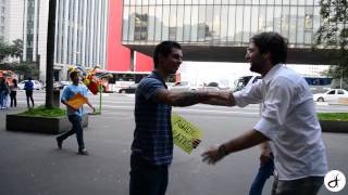 Abraços GRÁTIS - Free HUGS