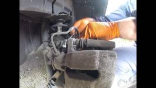 Как поменять задние тормозные колодки renault megane