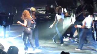 Justin Timberlake Introduces TLC - "FanMail" LIVE