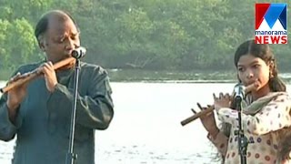 Kudamaloor Janardhanan and daughter flute performance | Sakalakalolsavam 2017  | Manorama News