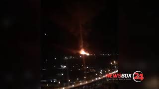 Огромный пожар в районе Китай-города тушат пожарные