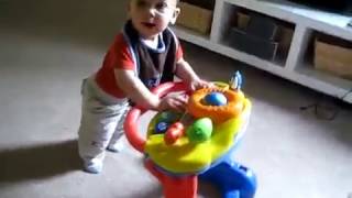 Видеообзор ходунков-толкателя Vtech Юный водитель