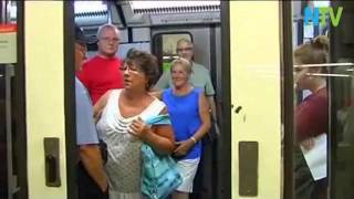 Una mujer alerta desde hace 3 años del riesgo de los carteristas en el metro de Barcelona