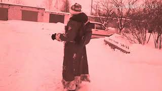 Танцы на улицах города.