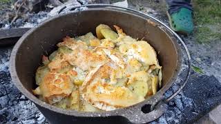 Запеканка картофельная с сыром, в казане на костре