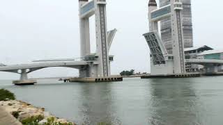Saat jambatan draw bridge kuala Terengganu ditutup terbaik