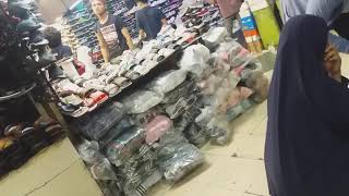 Taman puring| Pasar termurah sejagad? Surga sepatu dan tas