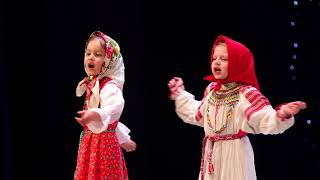 Фольклорный ансамбль " Рось". Плясовая песня Московской области " Во саду,ли, в огороде"