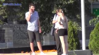 Розыгрыши над людьми Кража Телефона Stealing People's Cell ..