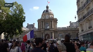 LIVE: Protest against COVID restrictions held in Paris