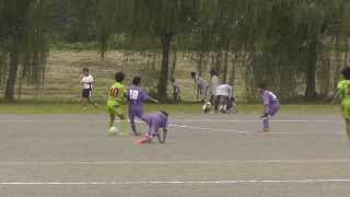 小学５年生　サッカー　３人抜き