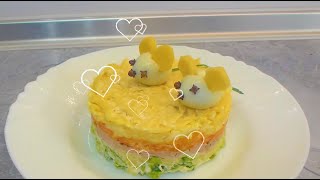 Салат с тунцом  и  мастер класс как сделать мышку из яйца!