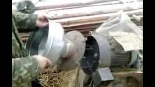 Мини-соломорезка своими руками (how to make Chaff).mkv