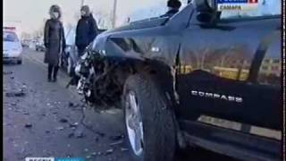 ДТП парализовало движение на улице Ново-Садовой