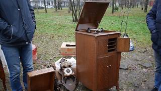 Антикварная концертная радиола ..VICTORIA..  Patent Foreign Cjuntries ,Talcing Machine