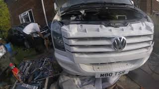 How to pull out Volkswagen Crafter front grill / Как вытащить переднюю решетку Volkswagen Crafter