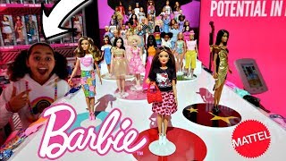 Barbie & Ken Dolls Fashion Show Party | Toys AndMe Presents