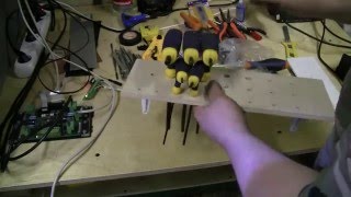 Полка для отвёрток из говна и палок