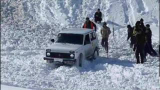 lada niva vs jeep wrangler vs toyota
