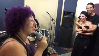 vocal luh pedindo sua namorada em casamento