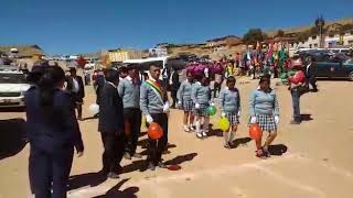Desfile de 6 de agosto de 2019 Colegio Unidad Educativa Confital parte 1